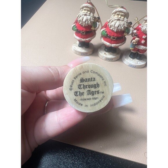 Lot of 5 Vintage Russ Berrie Santa Through the Ages Holiday Figurines Decor - Picture 5 of 7
